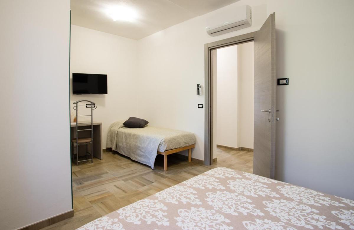 B&B Zac House Toirano Bagian luar foto