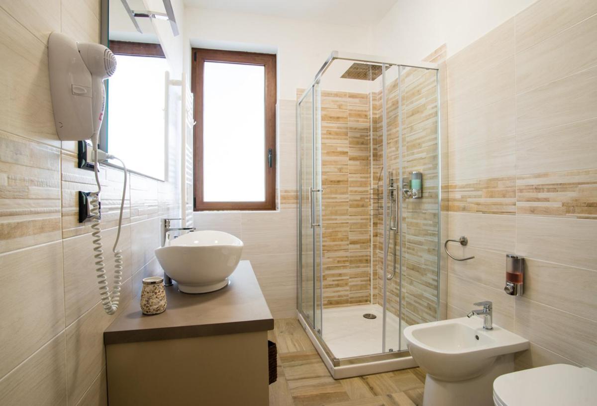 B&B Zac House Toirano Bagian luar foto